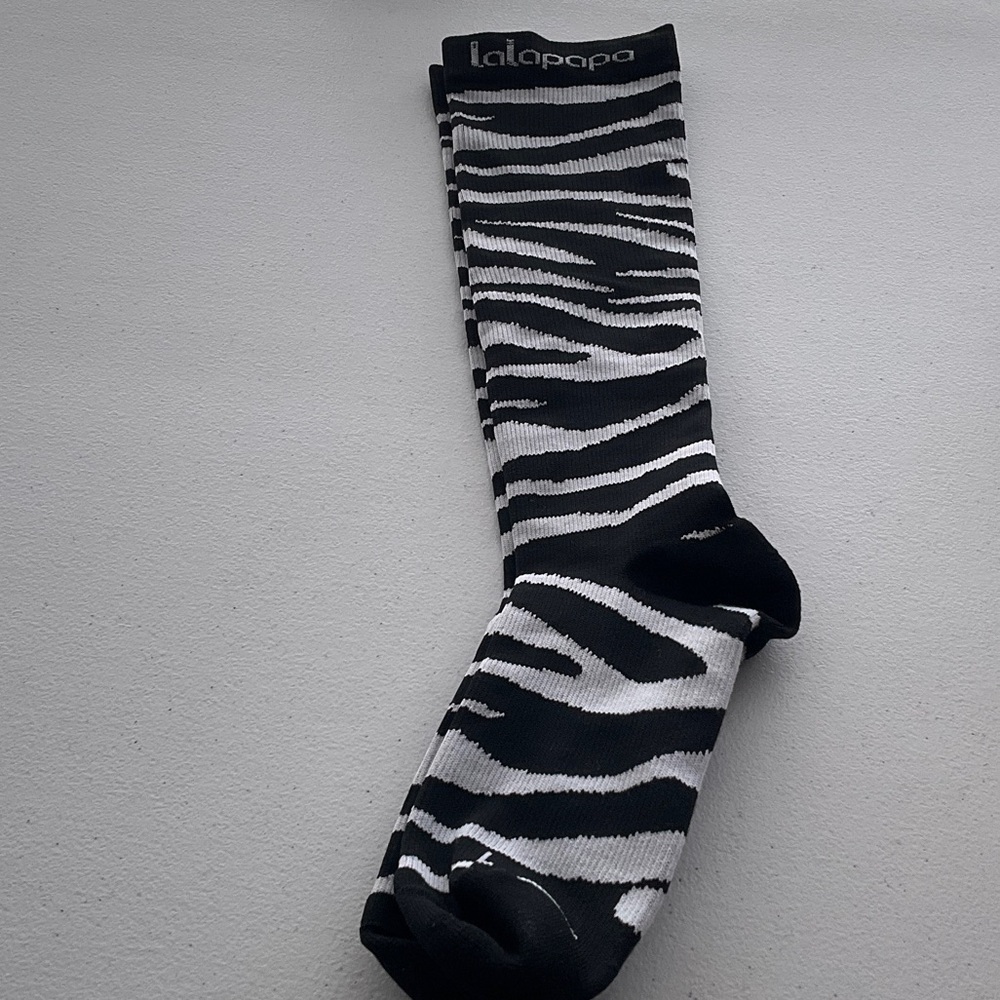 Lalapapa Zebra Patterned Compression Socks